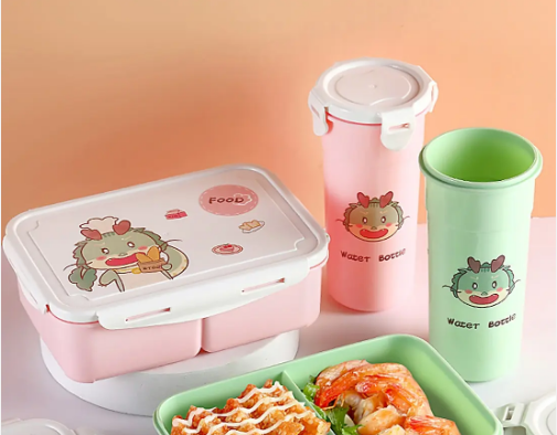 Lunch box with water bottle